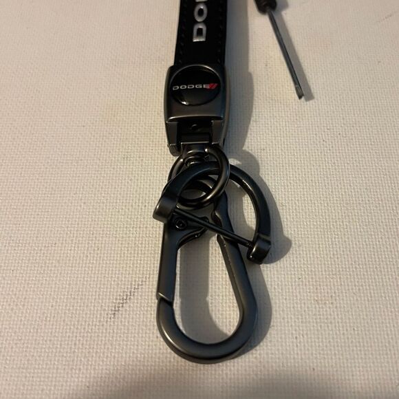 Dodge Challenger fob keychain in black leather NWT - Picture 3 of 4